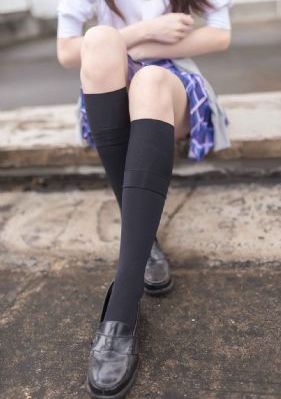 从火光中走来