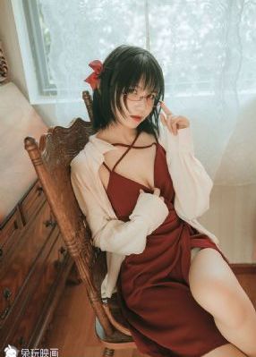 双人床上剧烈运动