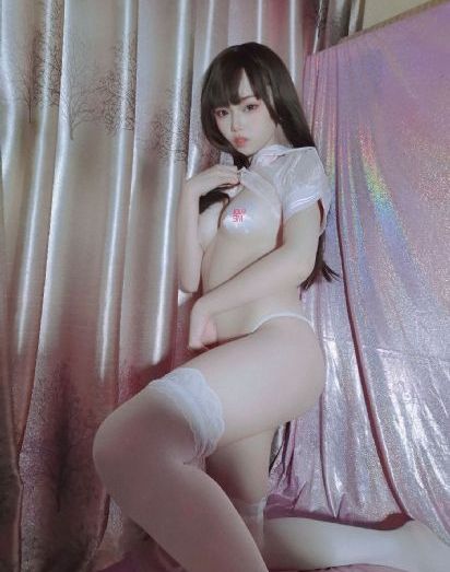免费看三片